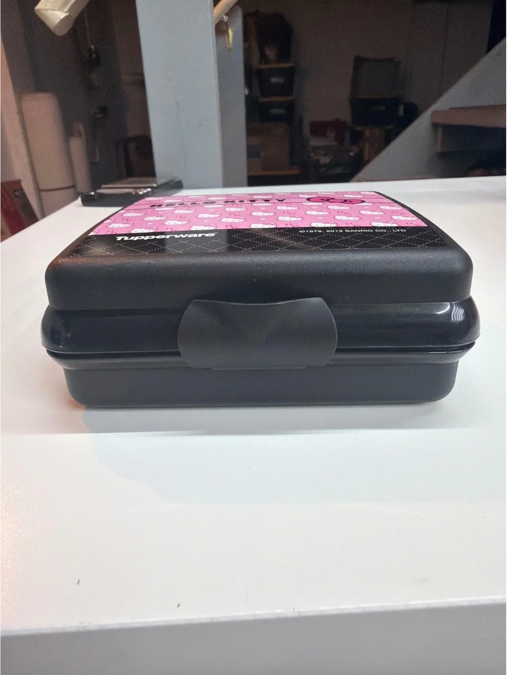 Tupperware Hello Kitty Square Sandwich Keeper Container Pink Black